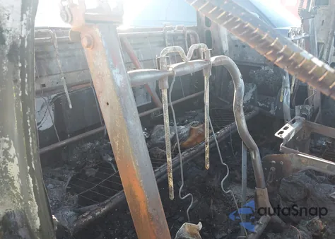 2003 GMC Sierra 1500 Sle z USA, uszkodzony, nr VIN 2GTEC19T131386405